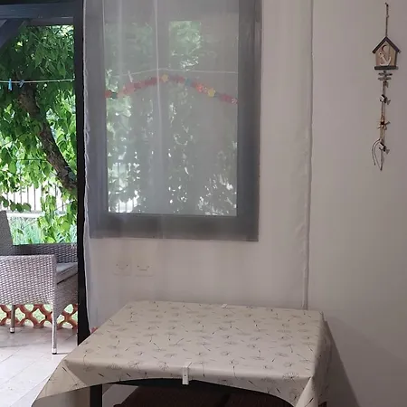 Jasna Vranici 2km From The Beach 招待所 3*